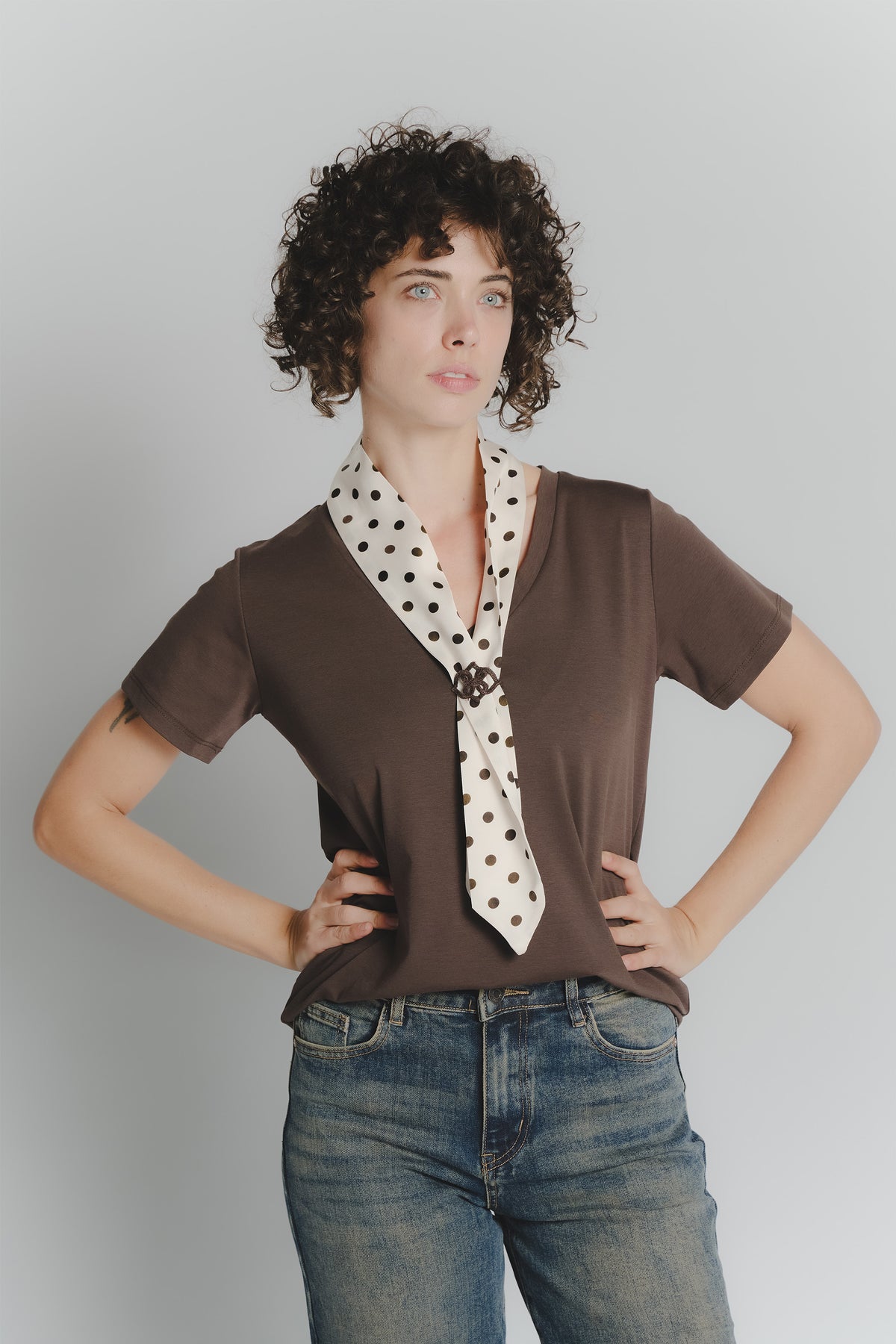 T-shirt Cioccolato con Foulard a Pois Bianco woman Barone firenze - 3