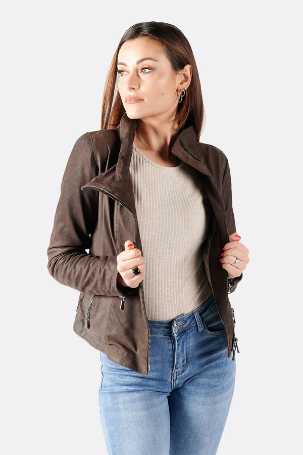 Sally Bis Oleate donna Barone firenze