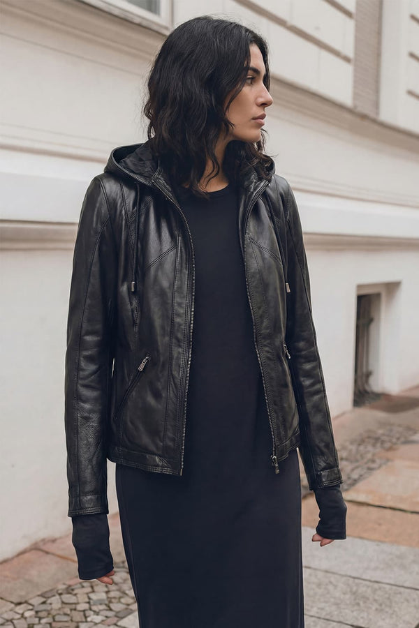 Sofia with Hood donna Barone firenze