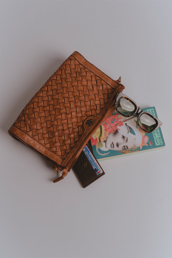 Venere Intreccio Cuoio donna Barone firenze