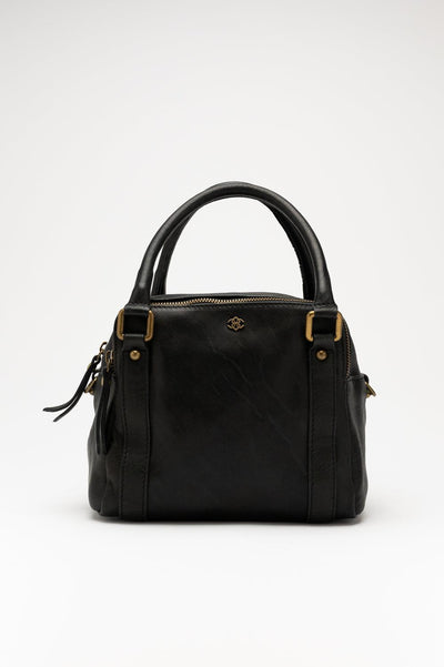 Divina Black